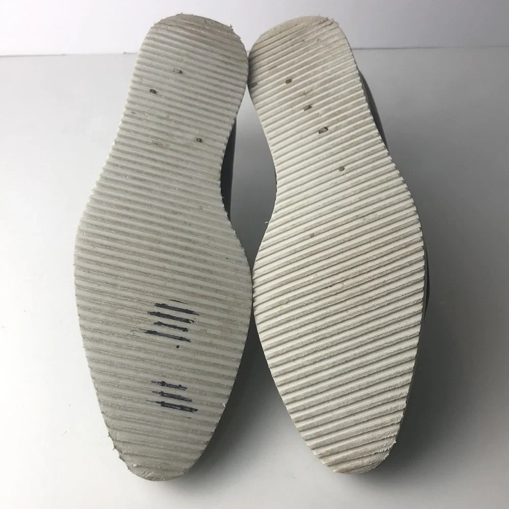 Everlane Leather Point Toe Loafers